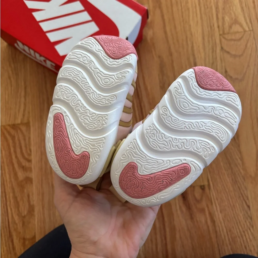 Nike easy slip